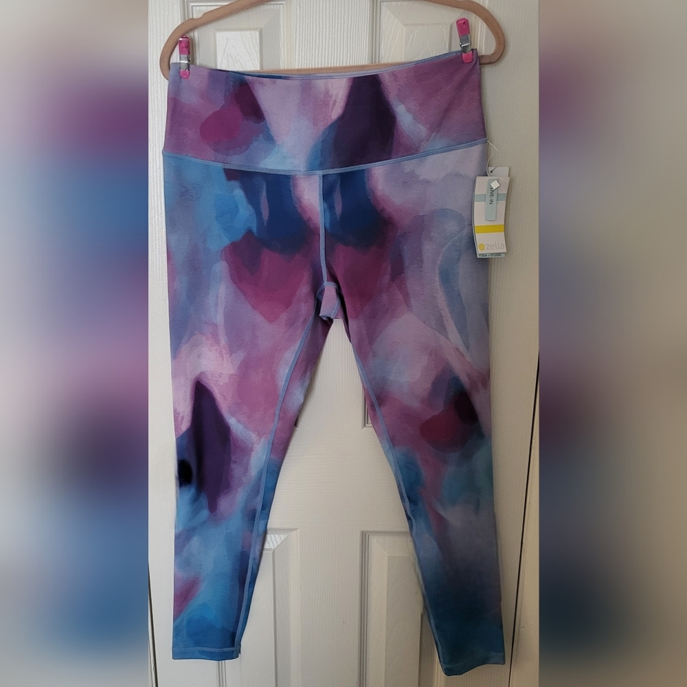 Zella Blue and Purple Abstract Leggings